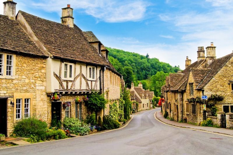 Beautiful Cotswold villages. We are the perfect location from which to explore the cotswolds