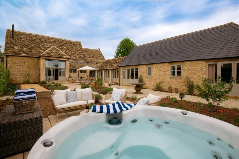 berry farm barn - homes for larger groups