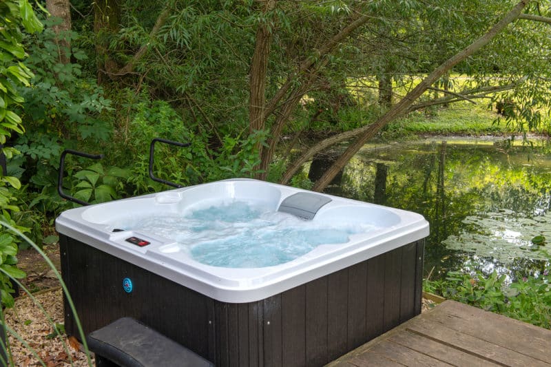 Private Hot Tub at Lakehouse in The Cotswolds