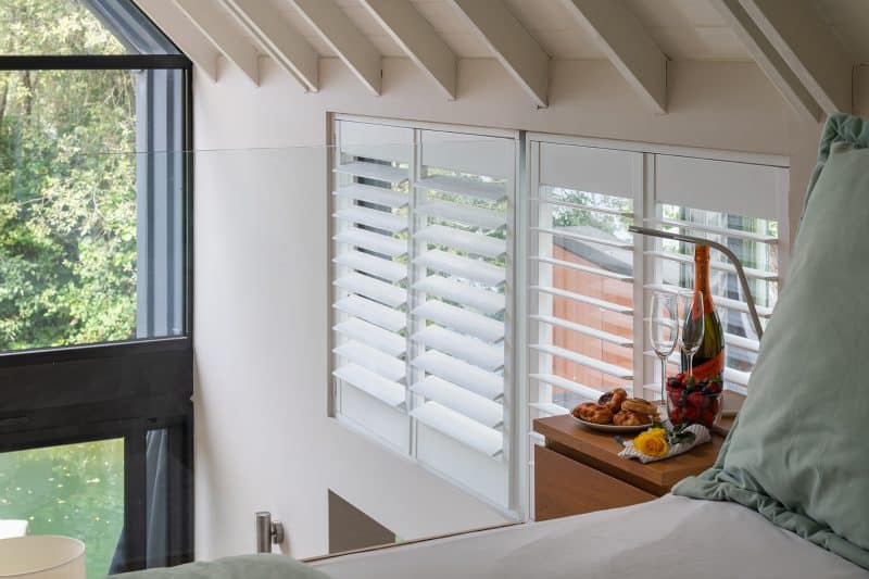 Natural light coming through windows in Holiday Home
