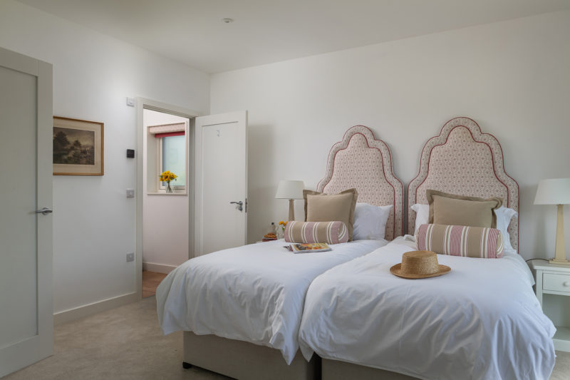 Duck House master bedroom