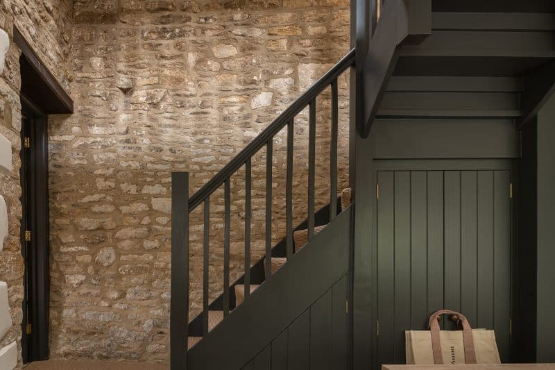 Stairway - Kitchen - Hill View - A Cosy Cottage in the Heart of Burford