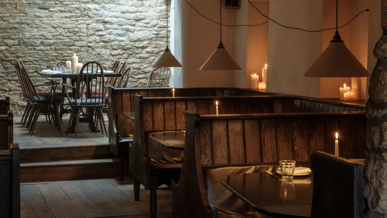 The Bull Charlbury Interior 1 copy.jpeg