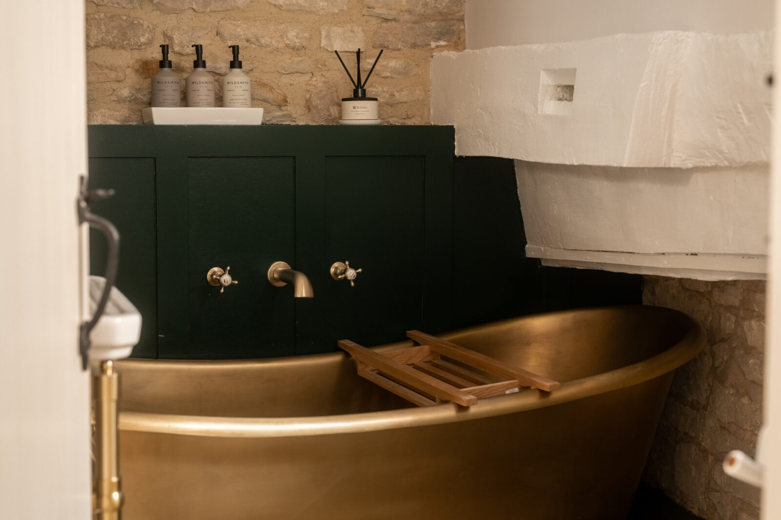 2nd Bathroom