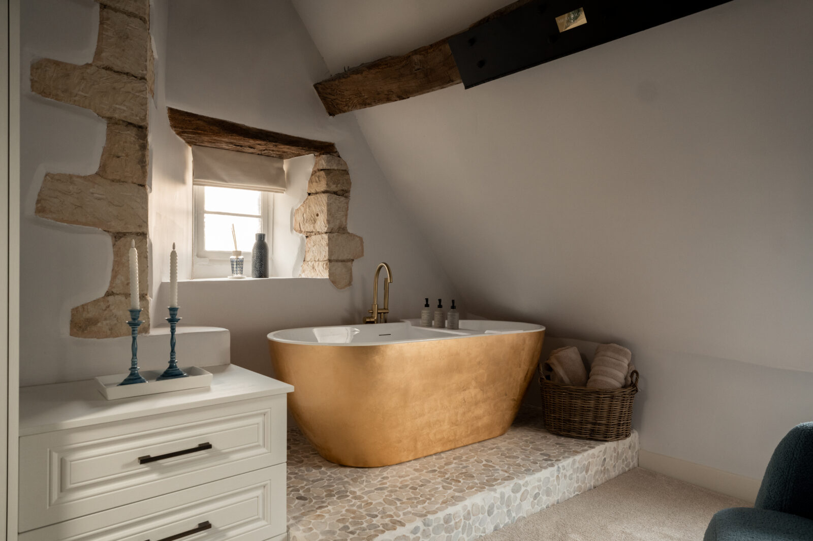 Bath in Master